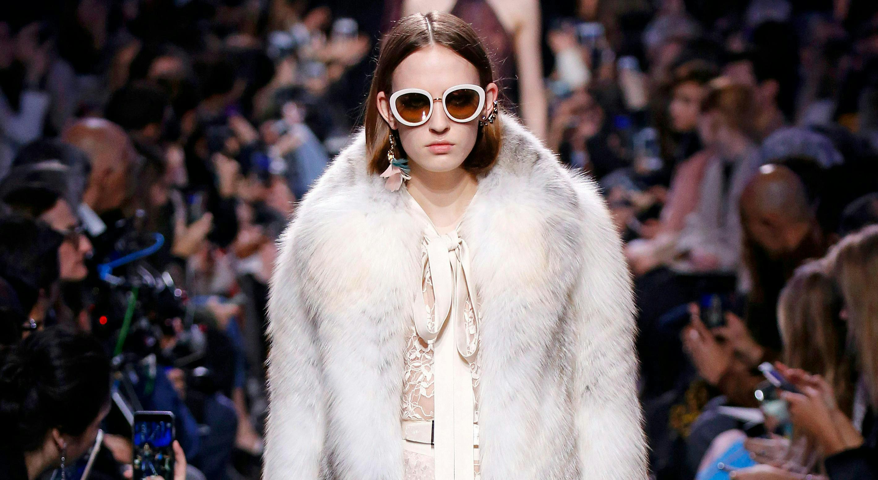 elie_saab_ ready to wear fall winter 2017-18 paris fashion week march 2017 sunglasses accessories accessory person human fur