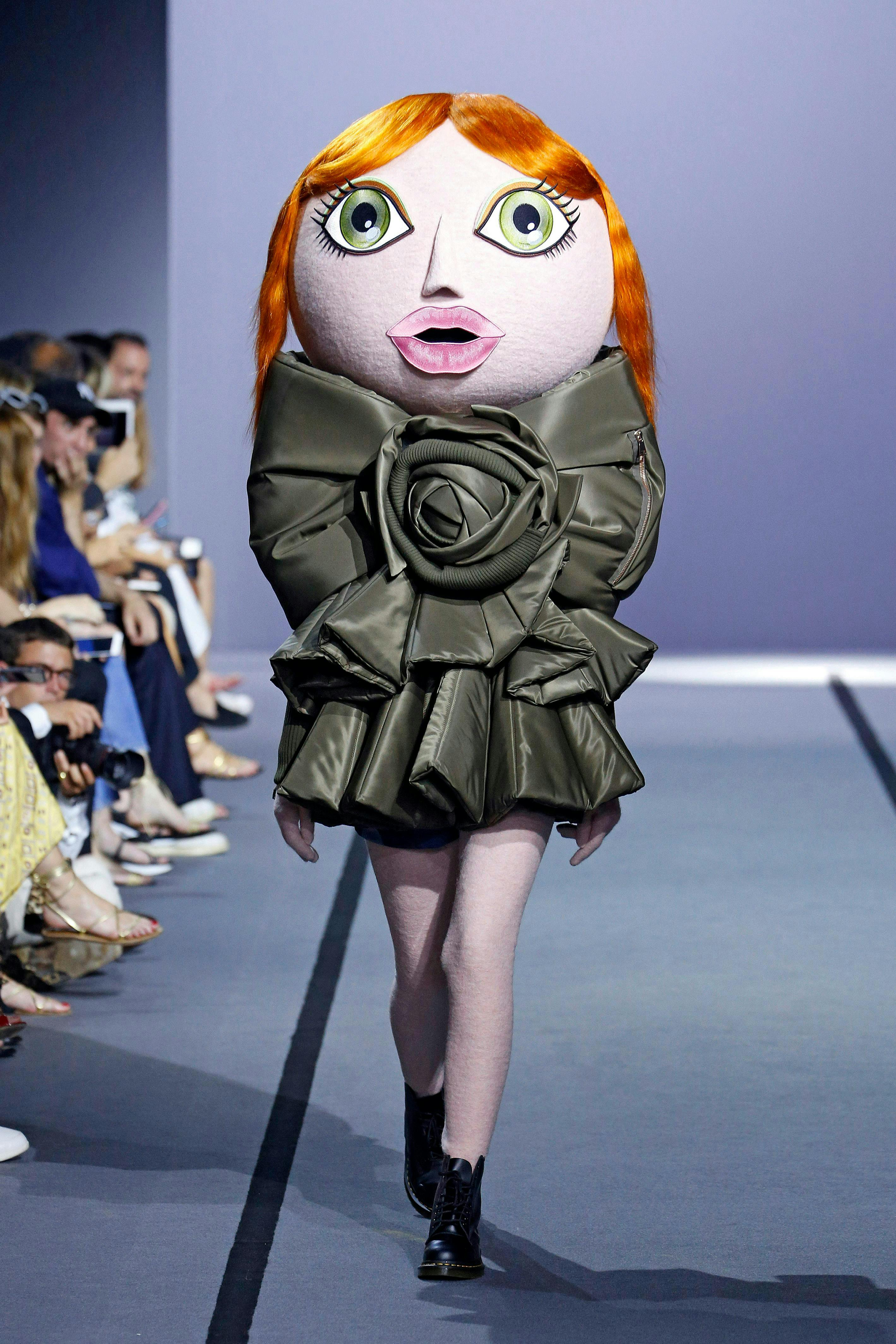 viktor and rolf haute couture fall winter 2017-18 paris july 2017 clothing apparel person human