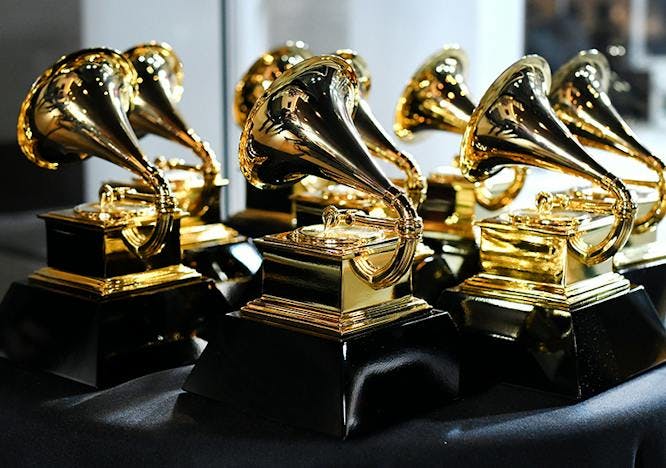 60th annual grammy awards press room new york usa 28 jan 2018 grammys not-personality 68322218 trophy
